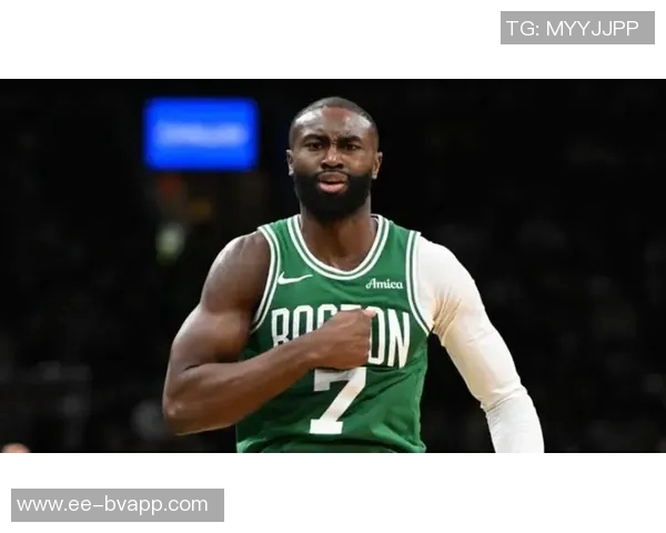 杰伦布朗表现出色却难挽败局17投10中罚球9中8独砍30分3板3助