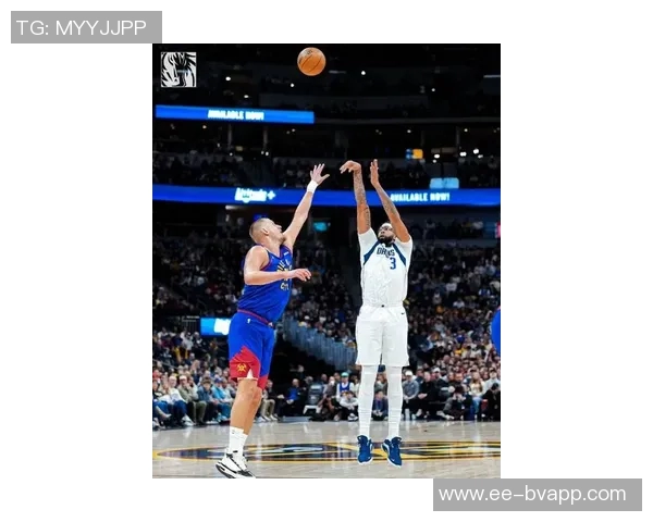 浓眉带病坚持比赛期间两次呕吐全力以赴助球队争胜