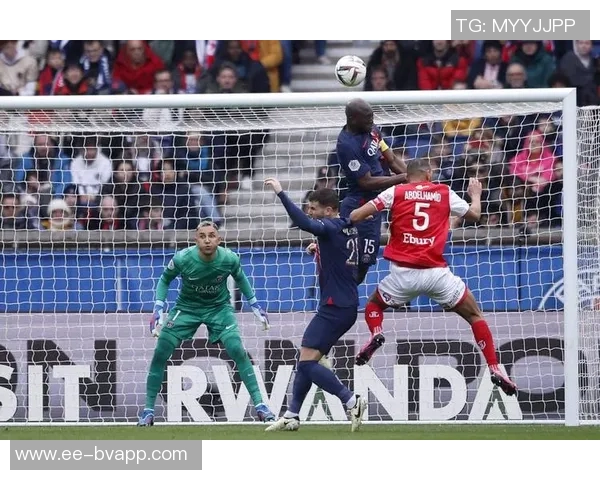 巴黎圣日耳曼状态下滑本赛季法甲已遭遇两场失利与往年形成鲜明对比