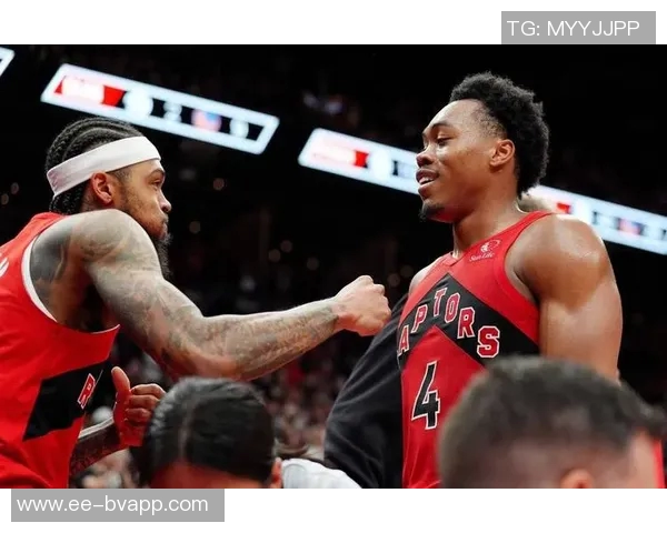 猛龙与掘金半场对决巴恩斯表现出色沃特森领衔得分 猛龙与掘金半场对决巴恩斯表现出色沃特森领衔得分